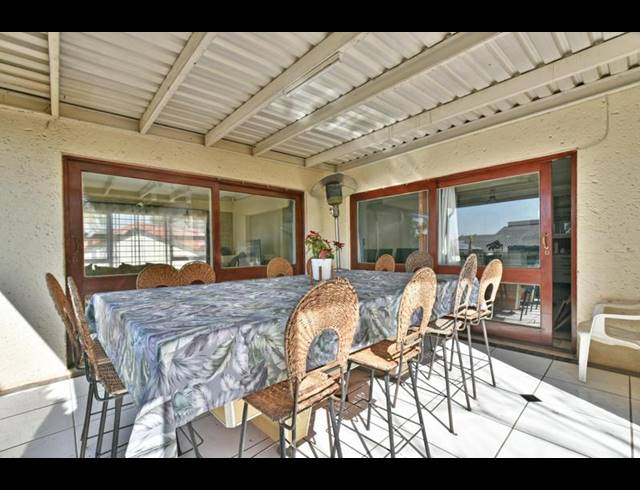 3 BEDROOM TOWNHOUSE FOR SALE IN SUNDOWNER